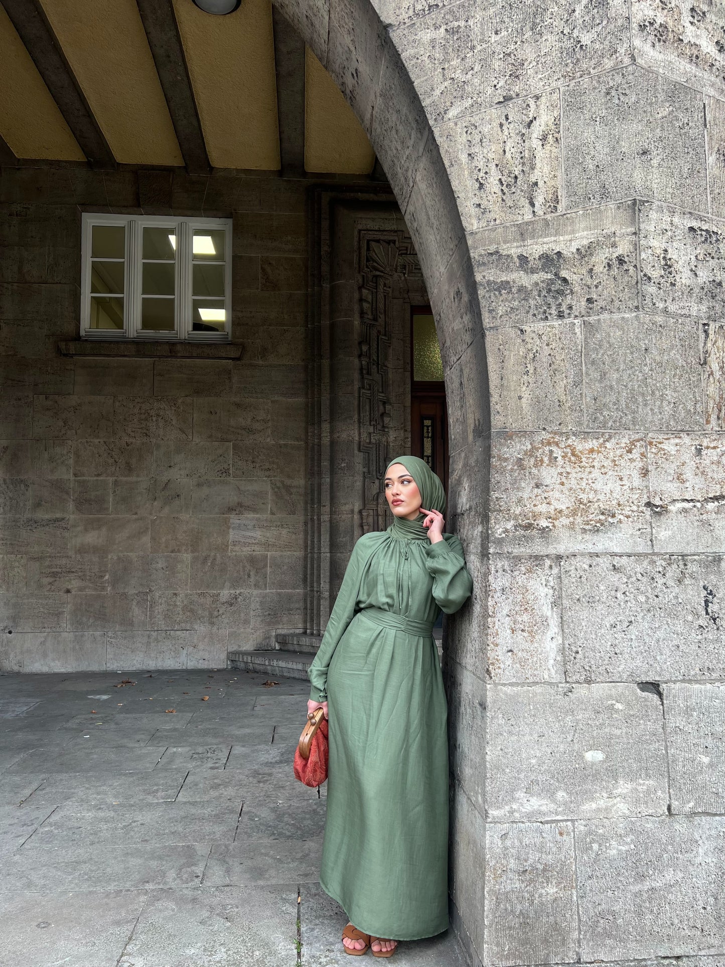 Noura Maxikleid in olive