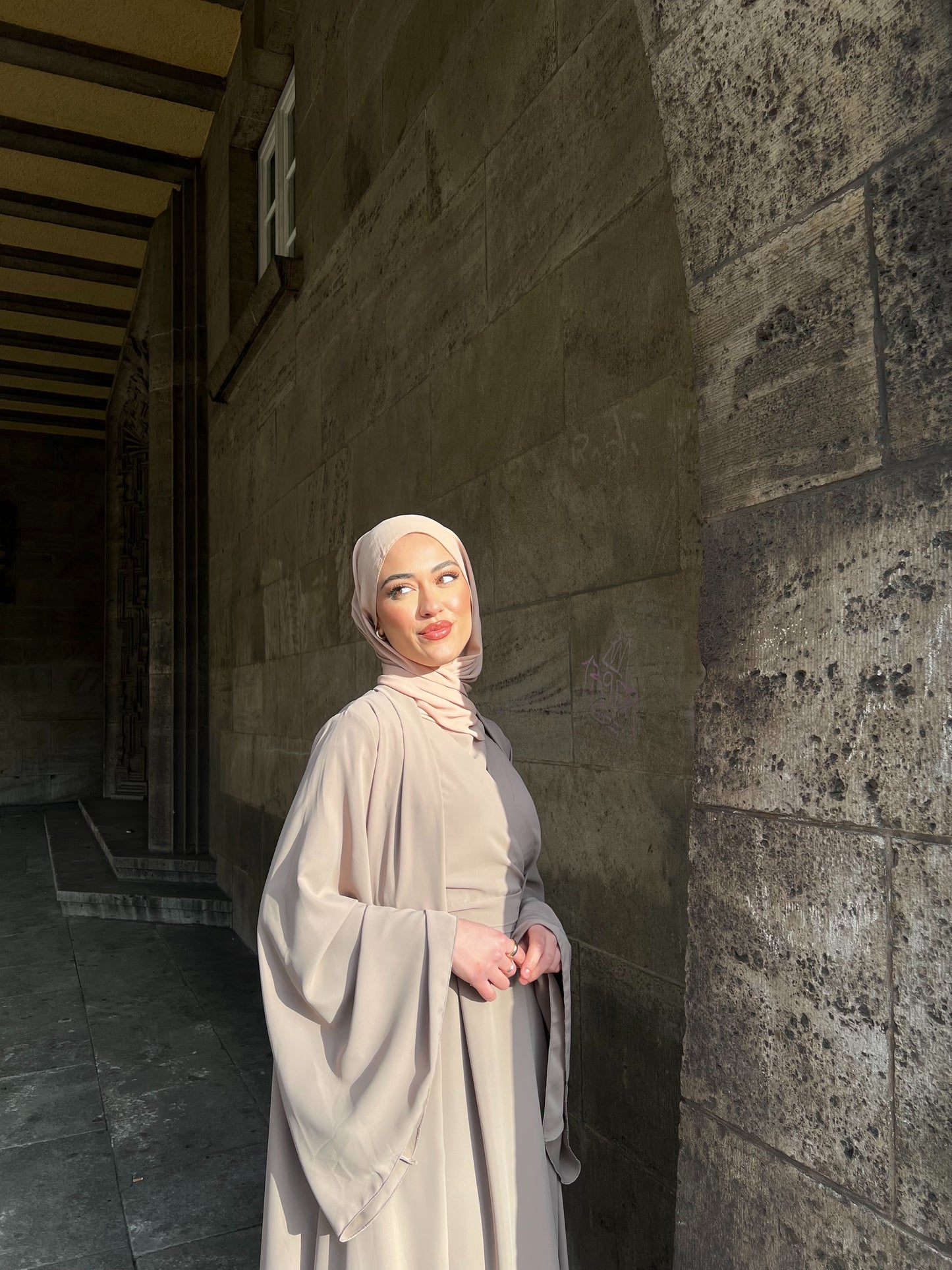 Zahara Abaya in Beige