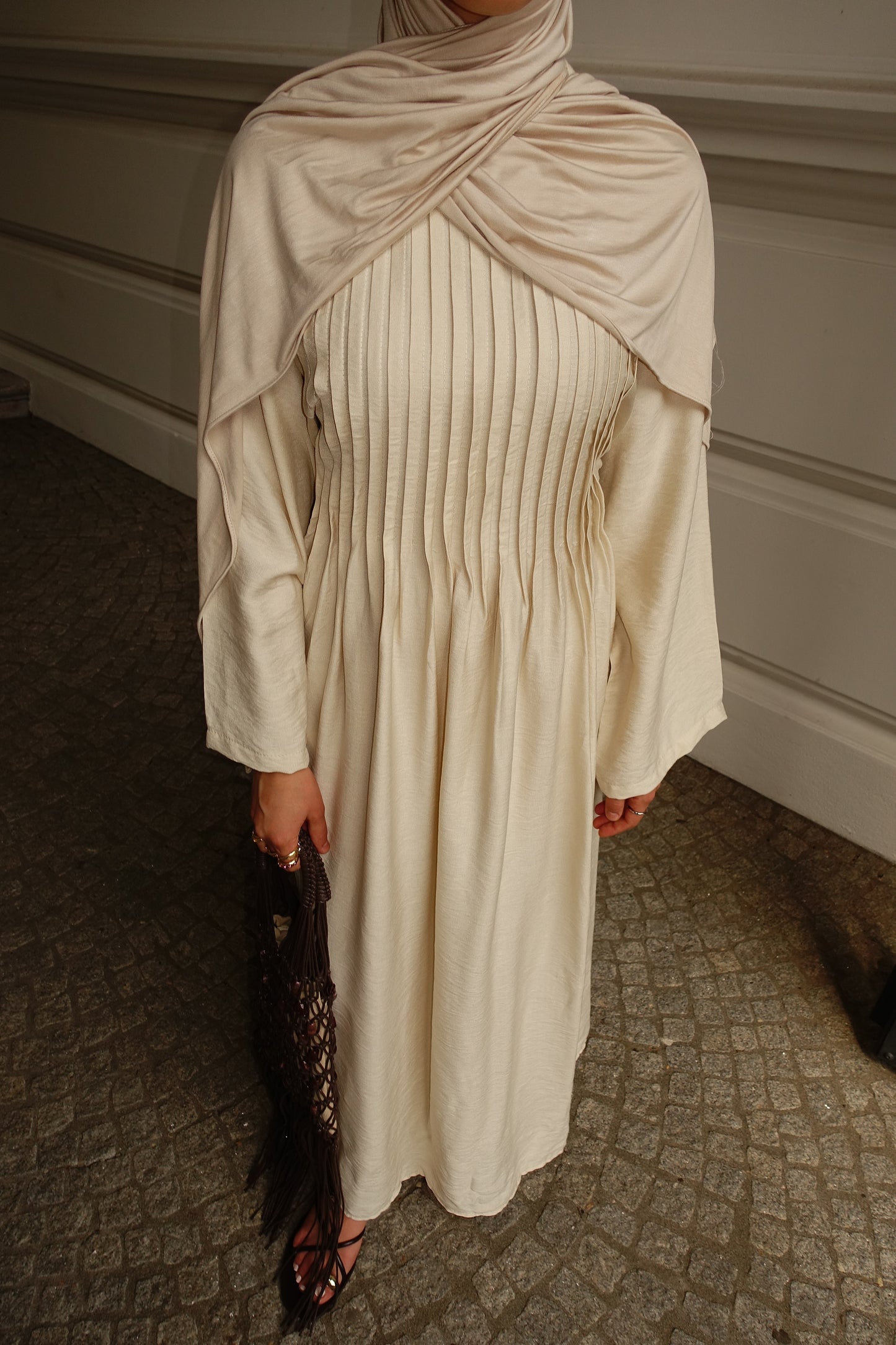 Elegance in creme