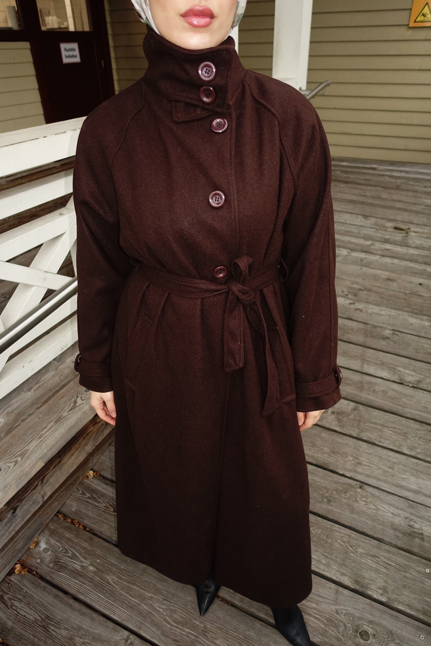 Iconic Mantel in braun