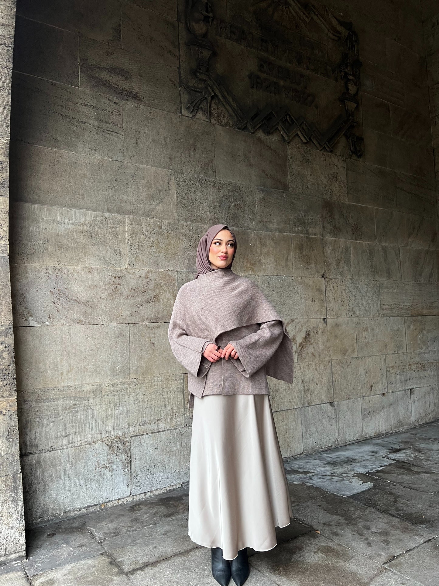 Grace Cape in Mocha