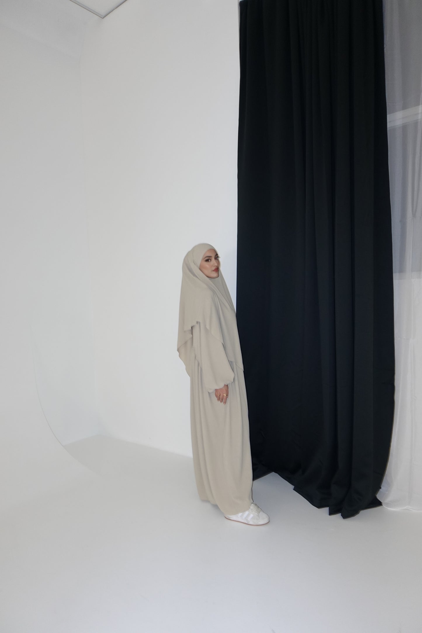 Noor in Beige