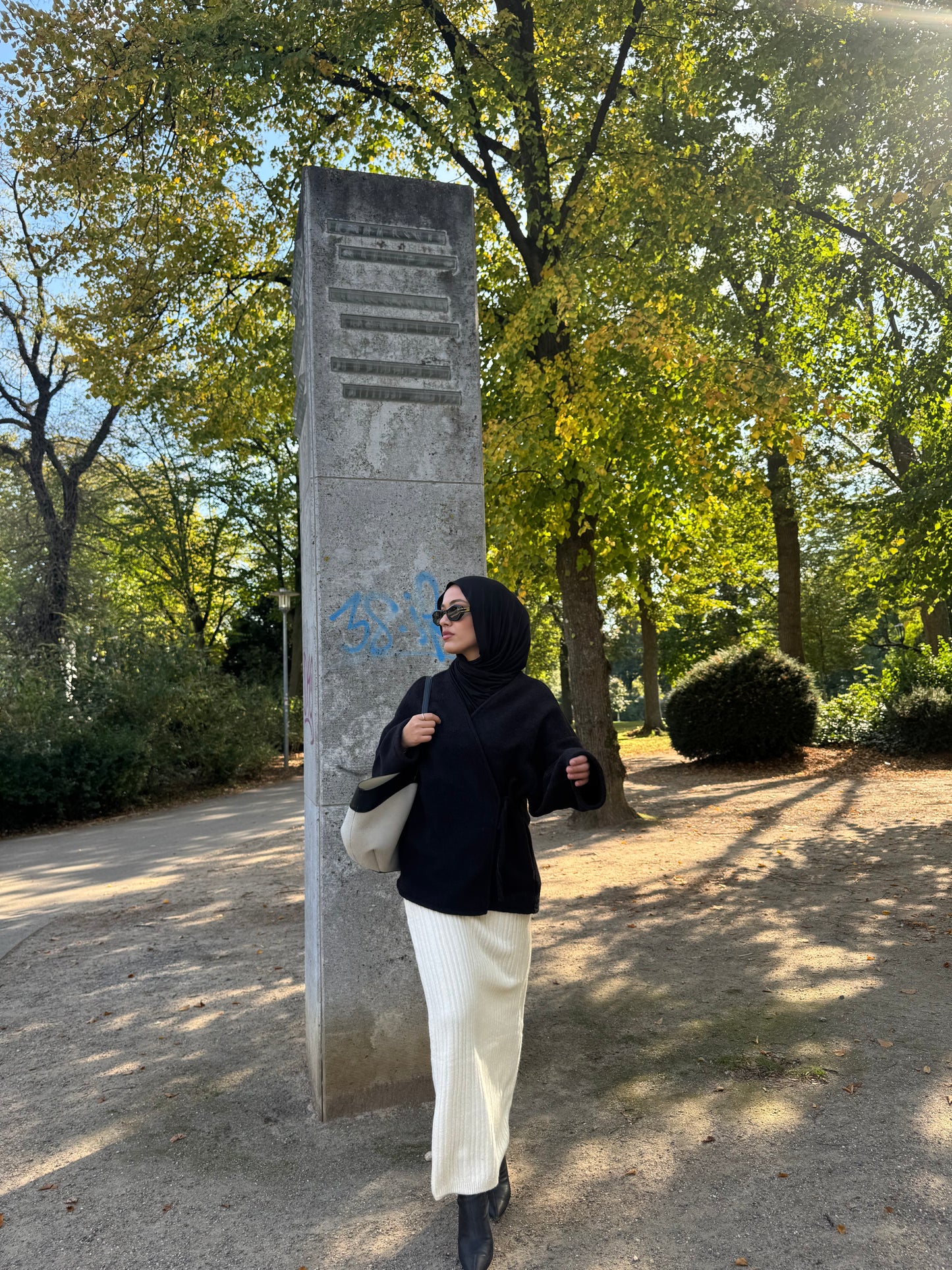 Milan Jacke in schwarz