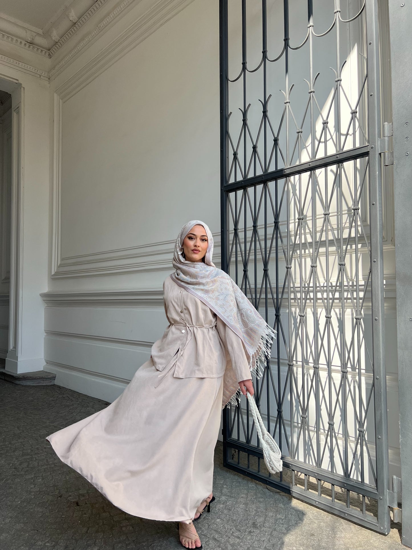Layla Set in Beige