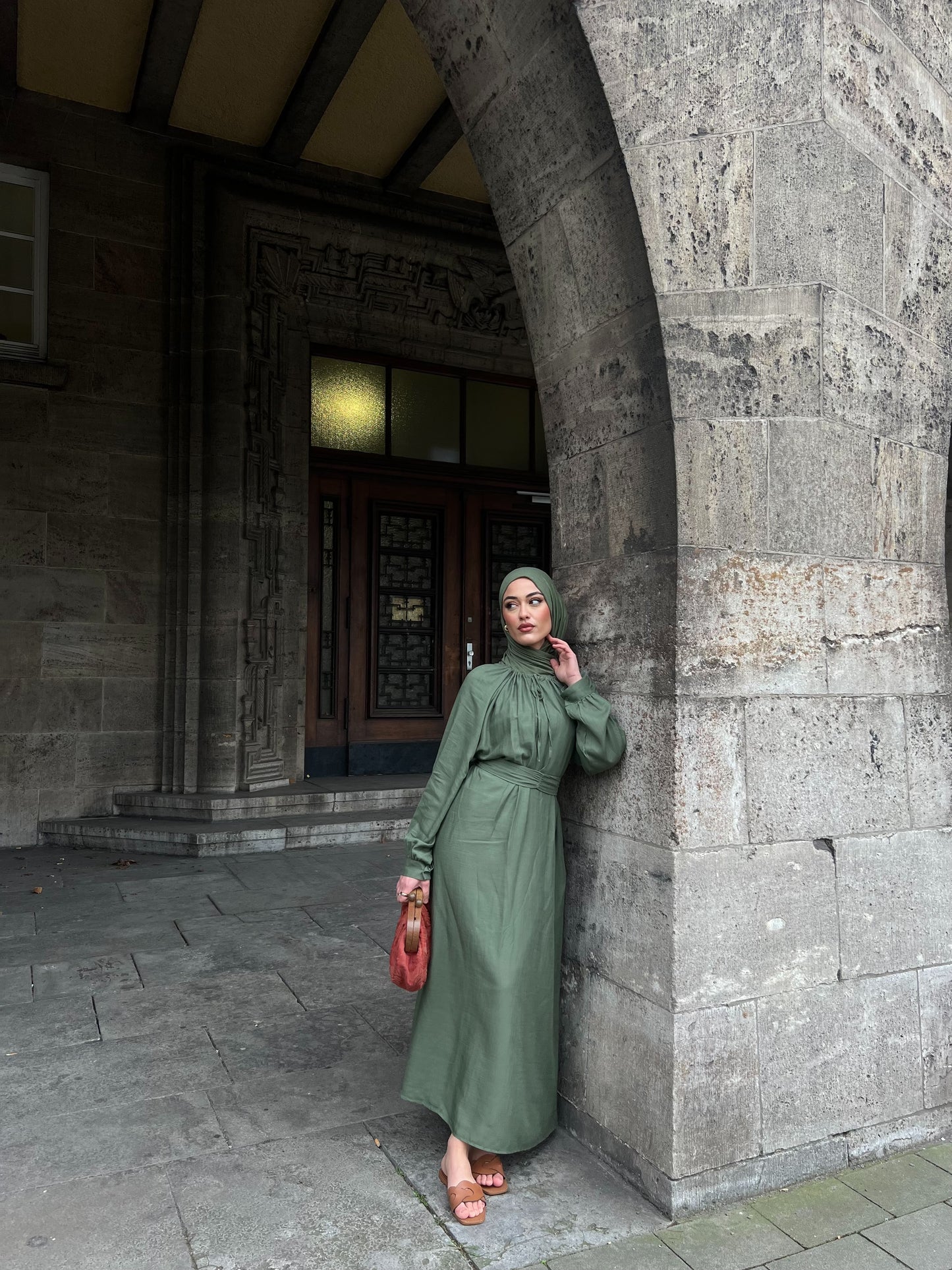 Noura Maxikleid in olive