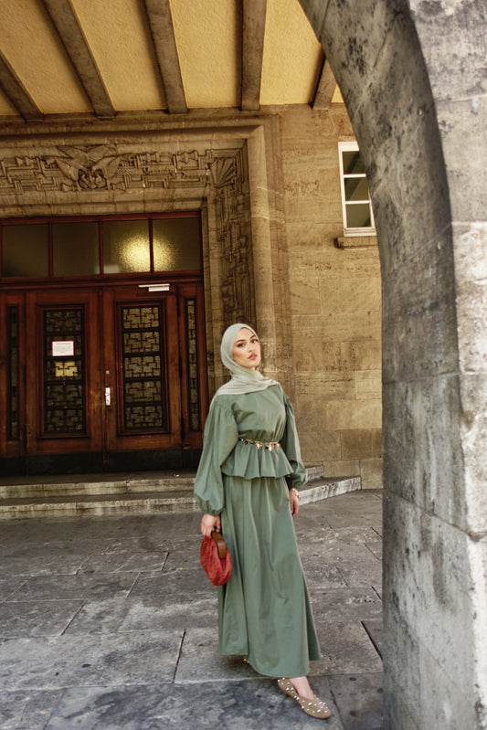 Ivory Zweiteiler in olive