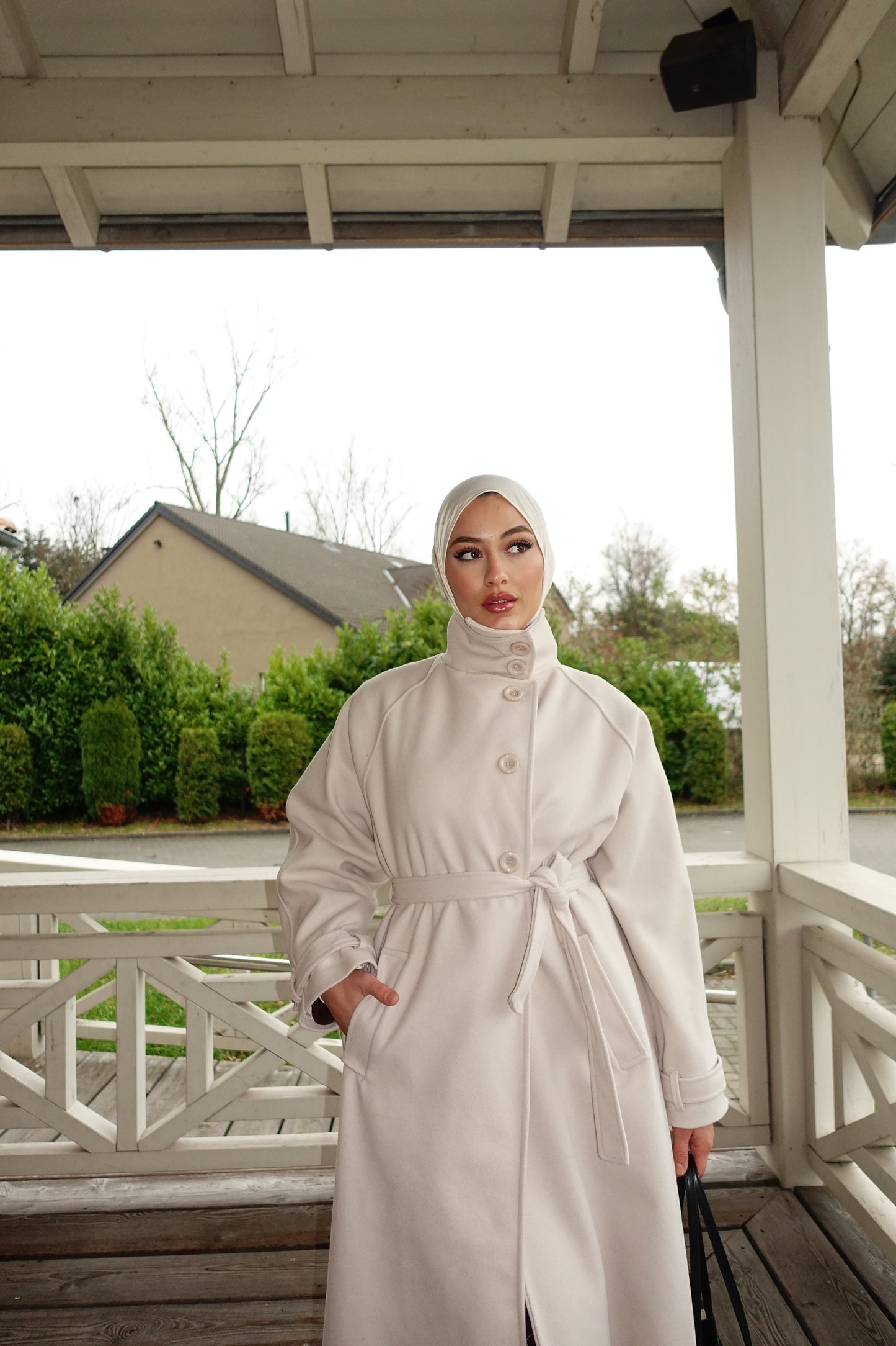 Iconic Mantel in creme