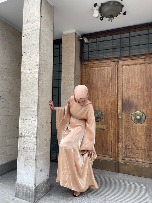 Abaya Glam in Champagner