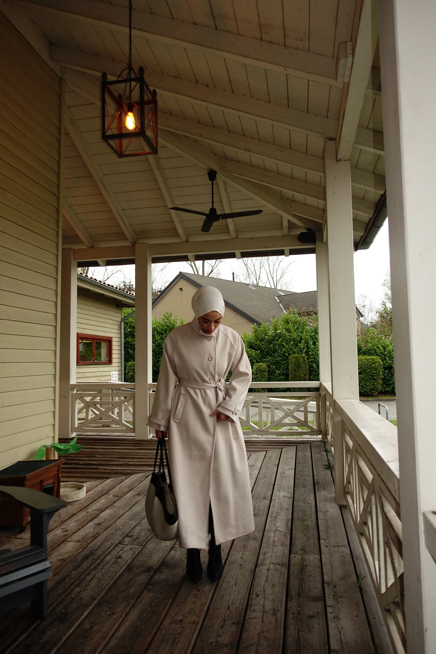 Iconic Mantel in creme