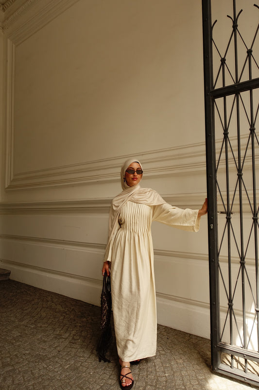 Elegance in creme