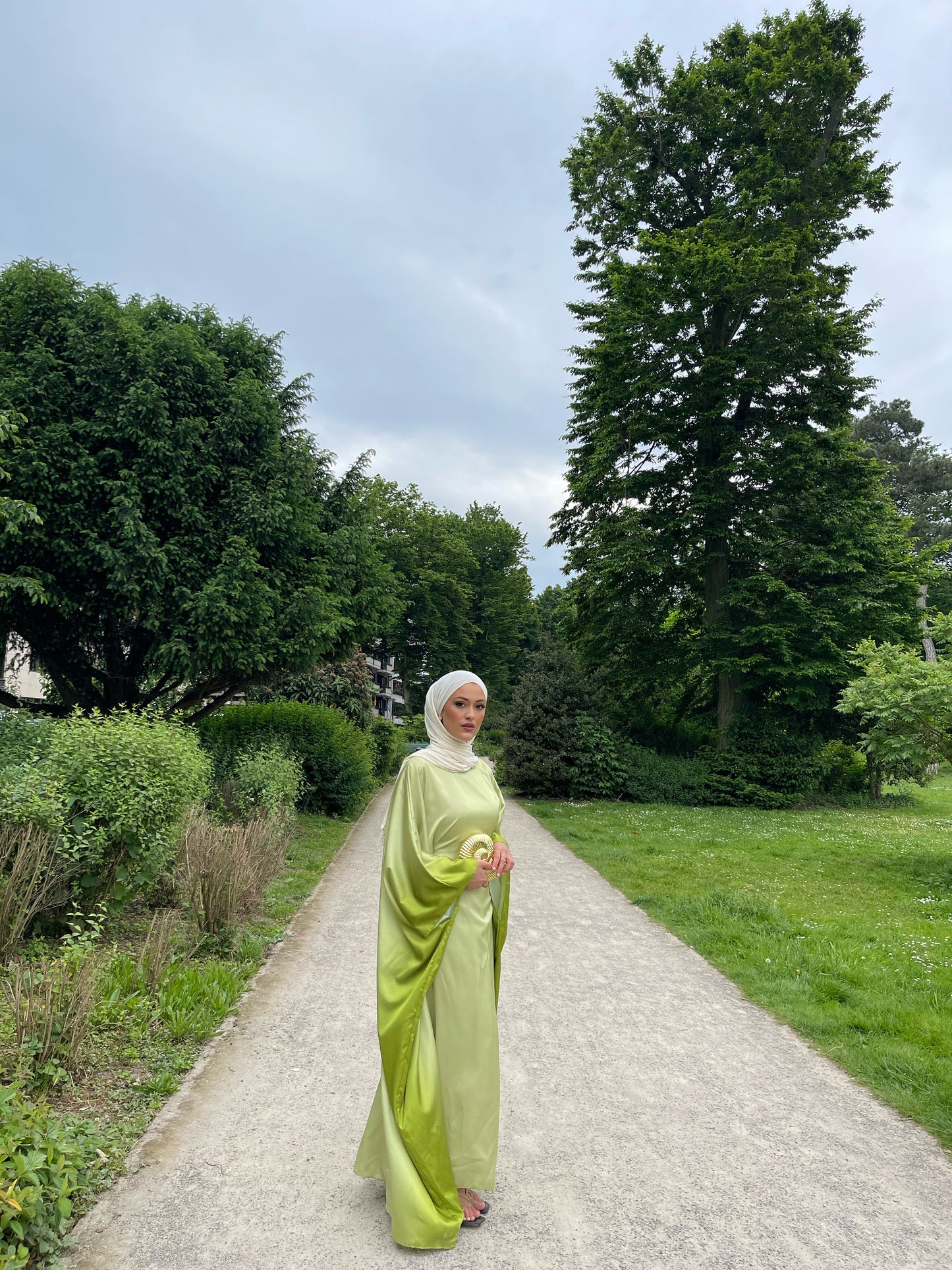 Abaya Ombré in Avocado