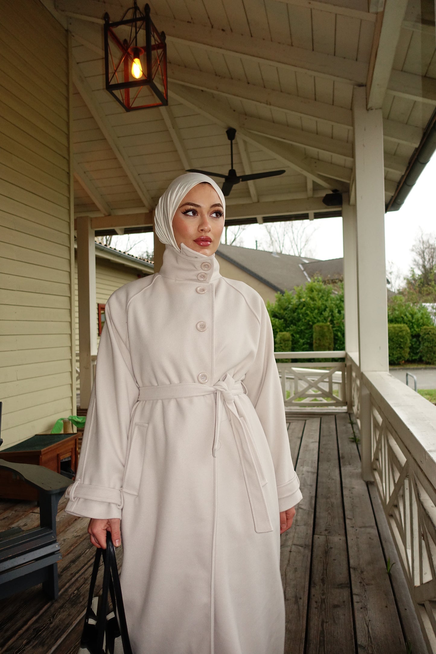 Iconic Mantel in creme