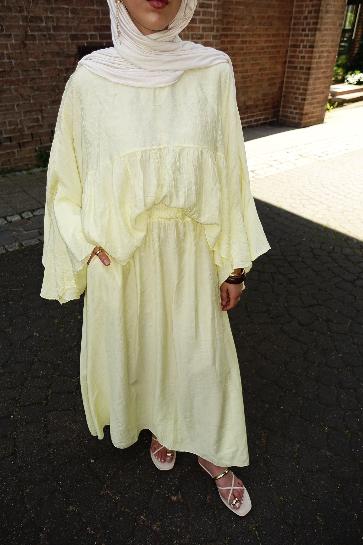 Nura Zweiteiler in buttergelb