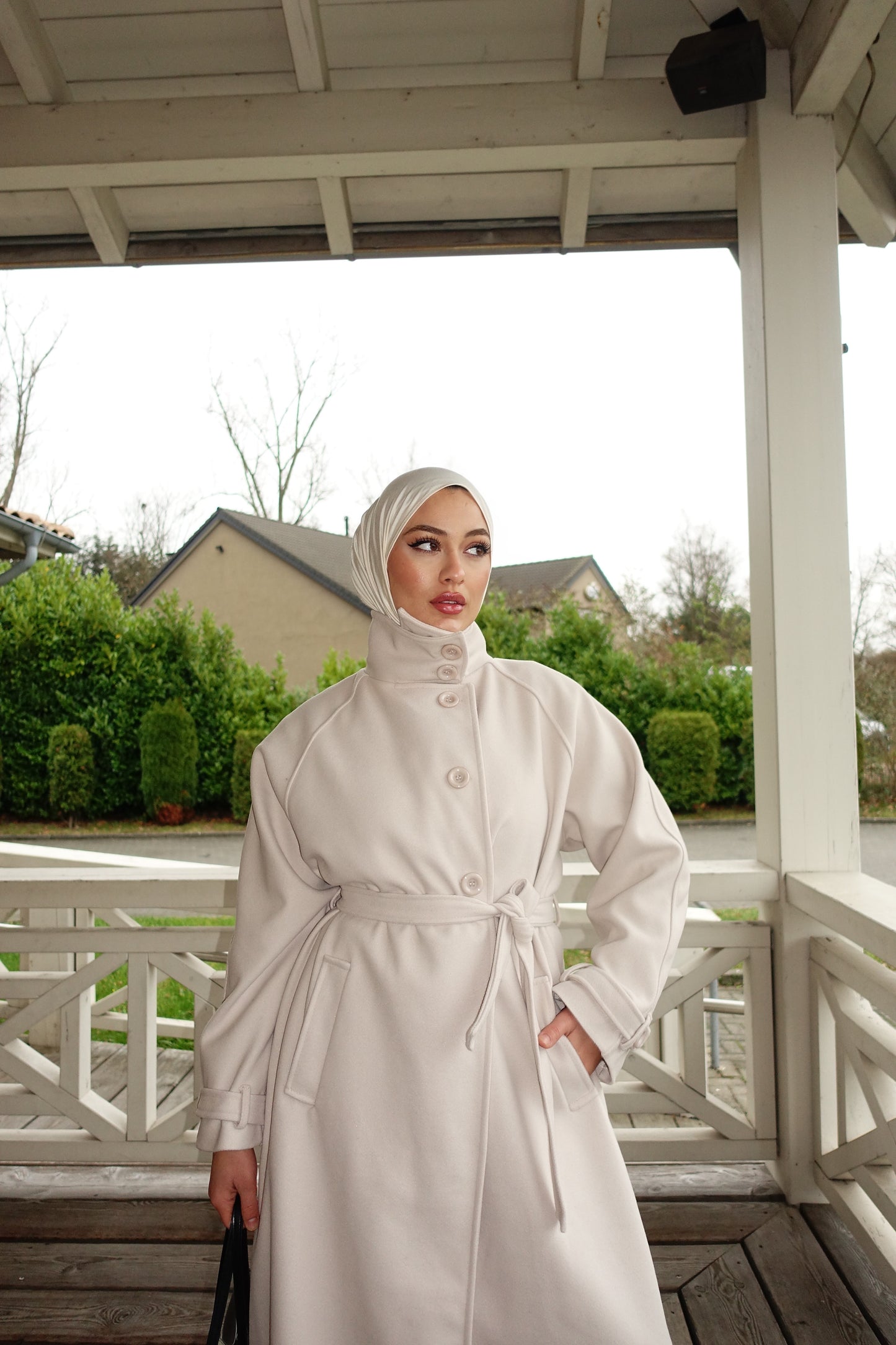 Iconic Mantel in creme