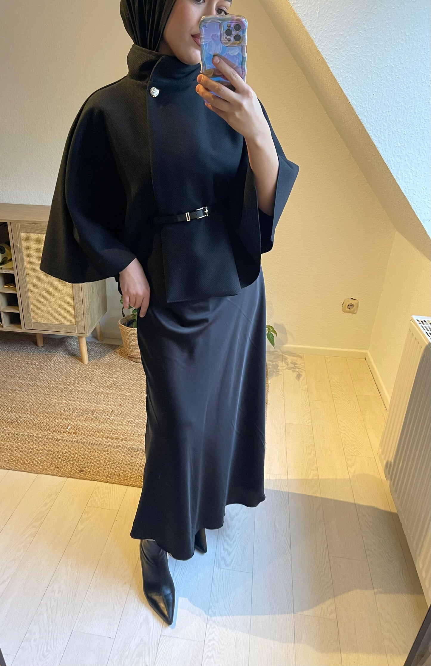 Cape Chic in Schwarz